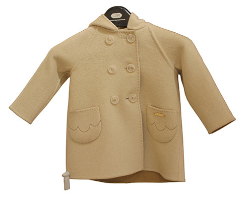 Manteau en cachemire pour enfants. Fabriqué par Gobi de 100% pur cachemire. Nettoyer à sec ou à la main et sécher à plat.